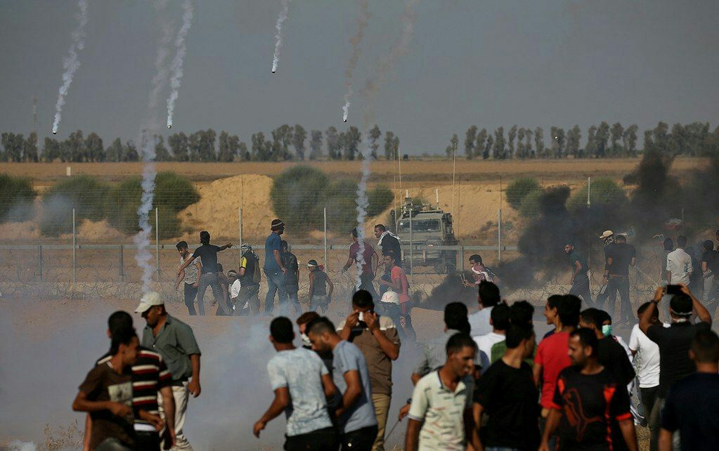 Riots In the borders of the Eastern Gaza strip this moment. 