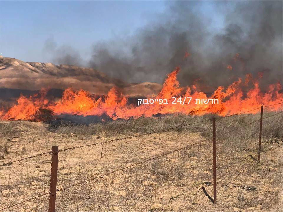 Large fire between Alumim and Be'eri. Believed to be the 8th molotov fire today.   