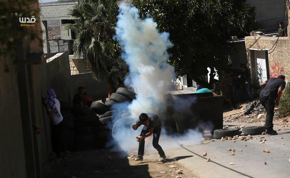 Clashes that broke out this evening in the town of Kafr Qaddum Qalqilya district.