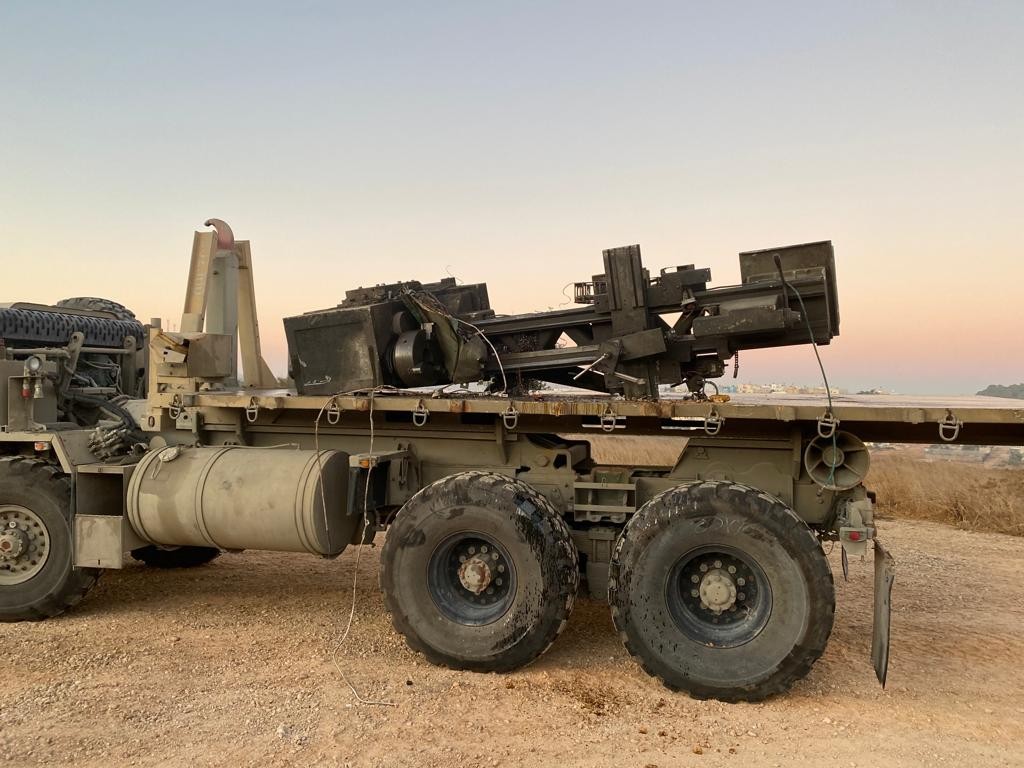 Israeli army spokesperson: overnight security forces arrested 6 Palestinians in the West Bank suspected of being involved in terrorist activities and violent riots. Homemade weapon confiscated in Etzion region. Weapons manufacturing equipment was confiscated in ad-Dhahiriya