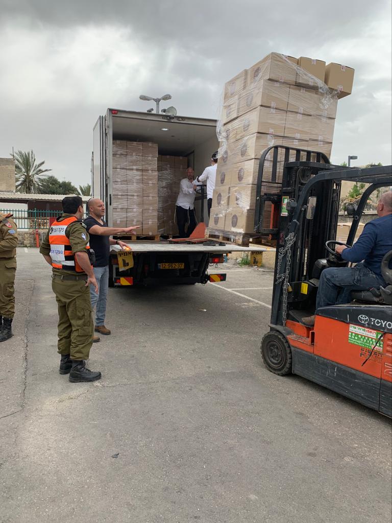 Israeli army has allocated 1000 soldiers to provide food and assistance to the elderly around the country in cooperation with municipalities, regional councils and the Health Ministry