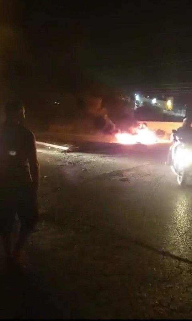 A group of Palestinians are currently protesting the continuous electricity cuts, in the vicinity of Aqbet Jaber Refugee Camp entrance in Jericho City