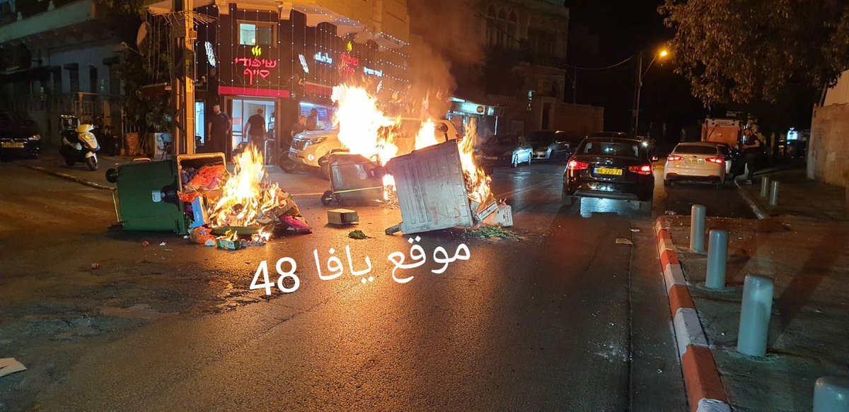 For the 3rd night in a row riots in Yafo over the destruction of an ancient cemetery. Stones thrown towards police forces