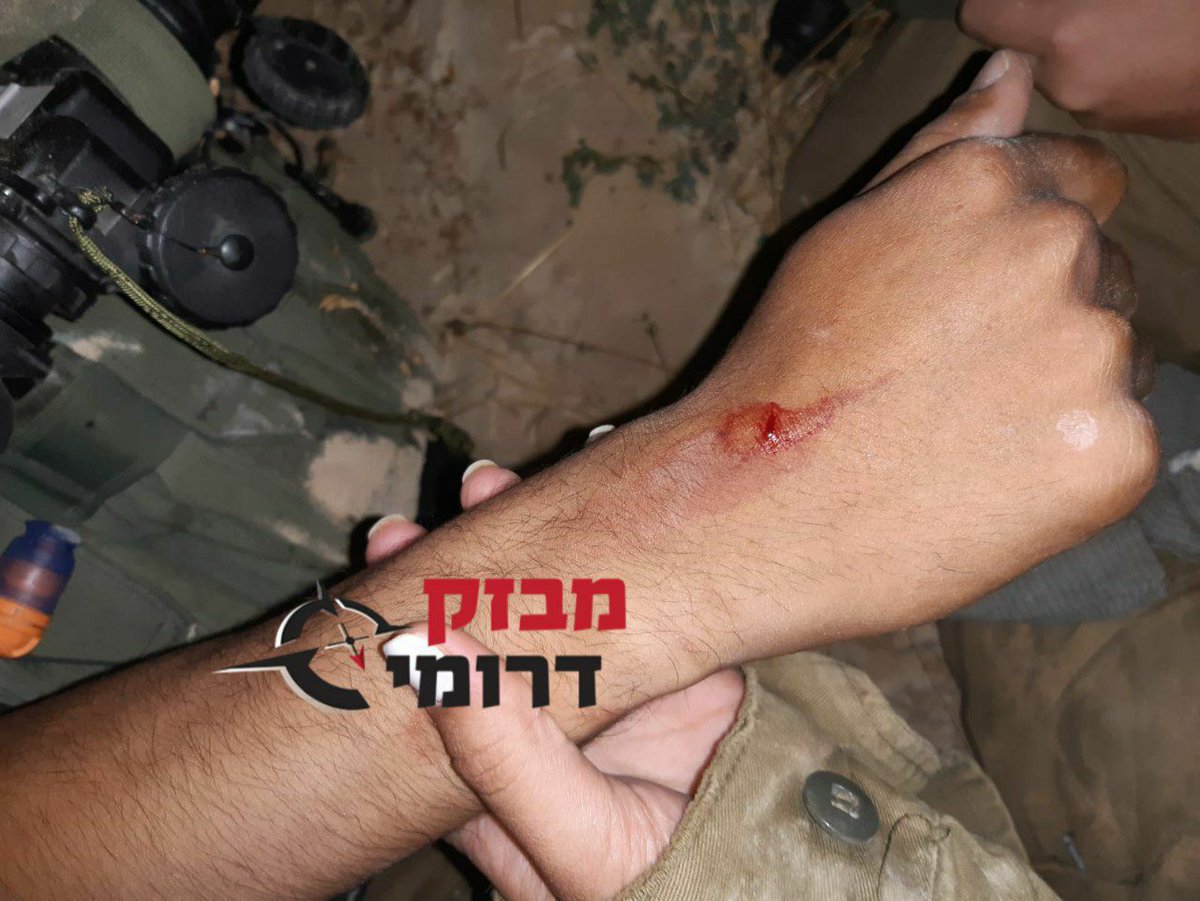 Overnight an Israeli army officer was lightly wounded from gunfire shrapnel during a violent attempted smuggling on the Egyptian border