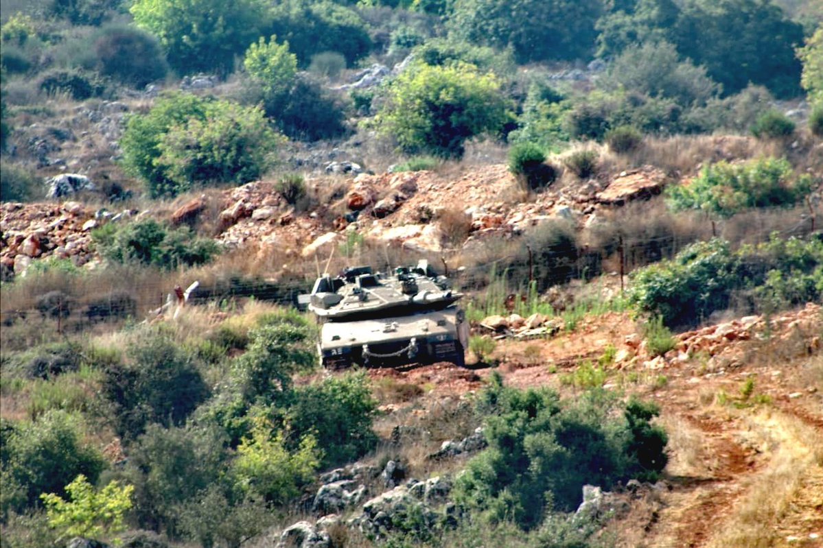 3 Israeli army tanks crossed the border fence (inside Israeli territory) along the Blue Line near Meiss El Jabal and deployed smoke shells during routine activity