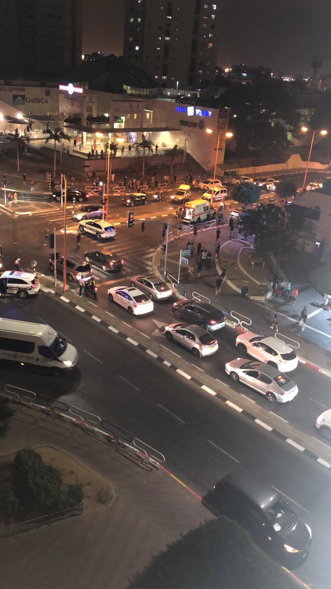 5 injuries from the rocket impact in Ashdod, 1 moderate
