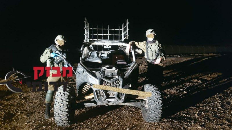 Israeli army soldiers thwarted a drug smuggling attempt on the Egyptian border overnight. Drugs and an off-road vehicle confiscated