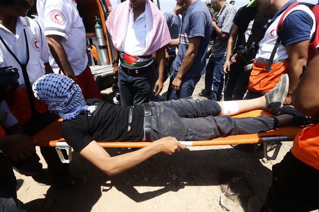 About 200 wounded, including 26 shot, during confrontations with forces in the vicinity of Jabal Sabih in Beita, south of Nablus