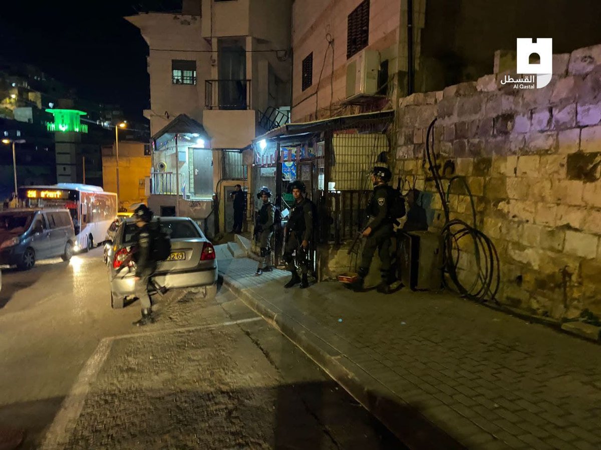 Pictures of forces deployed in Bir Ayoub neighborhood in Silwan, after burning a column of cameras belonging to them in the neighborhood