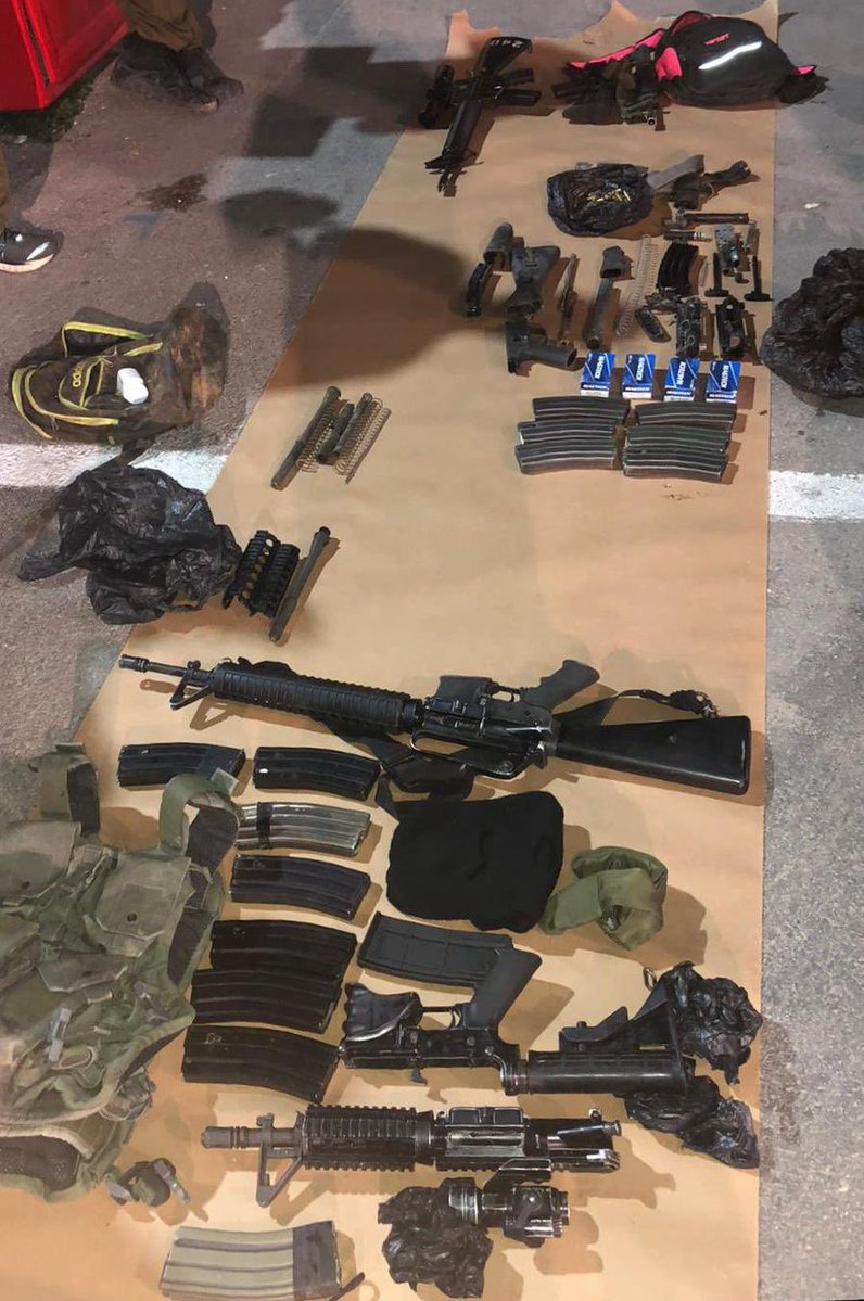 During an initiative by Israeli army forces from the Judea Territorial Brigade in cooperation with the Israel Police in Hebron, four M16 weapons and other illegal weapons were confiscated. Two suspects were also arrested