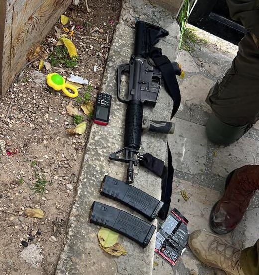 Israel Defense Forces:A terrorist cell in Shuweika was successfully thwarted by the Israeli army and ISA.   The final suspect, who was found with a weapon, was apprehended before attempting to carry out another terrorist attack.  We will continue our counterterrorism efforts