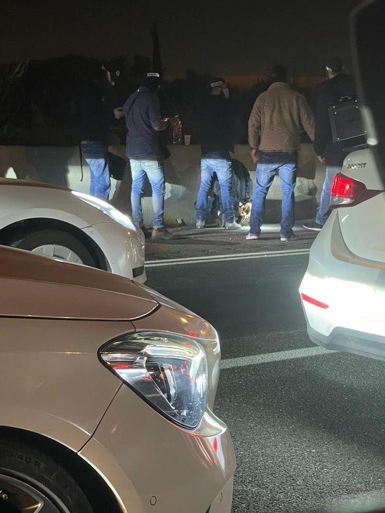 Police say counter-terrorism forces arrested a Palestinian terror suspect, illegally in Israel, on the Route 6 highway near the Nahshonim Junction