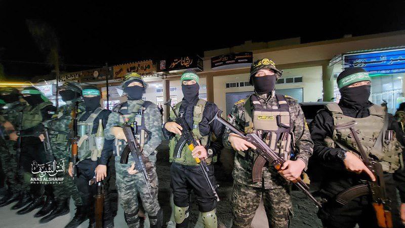 Members of Hamas Al-Qassam and PIJ Saraya Al-Quds Northern Brigades in Gaza on joint deployment this evening as focus turns to tomorrow. Factions have issued warnings against any Israeli actions at Al-Aqsa along with the continued warnings against the West Bank