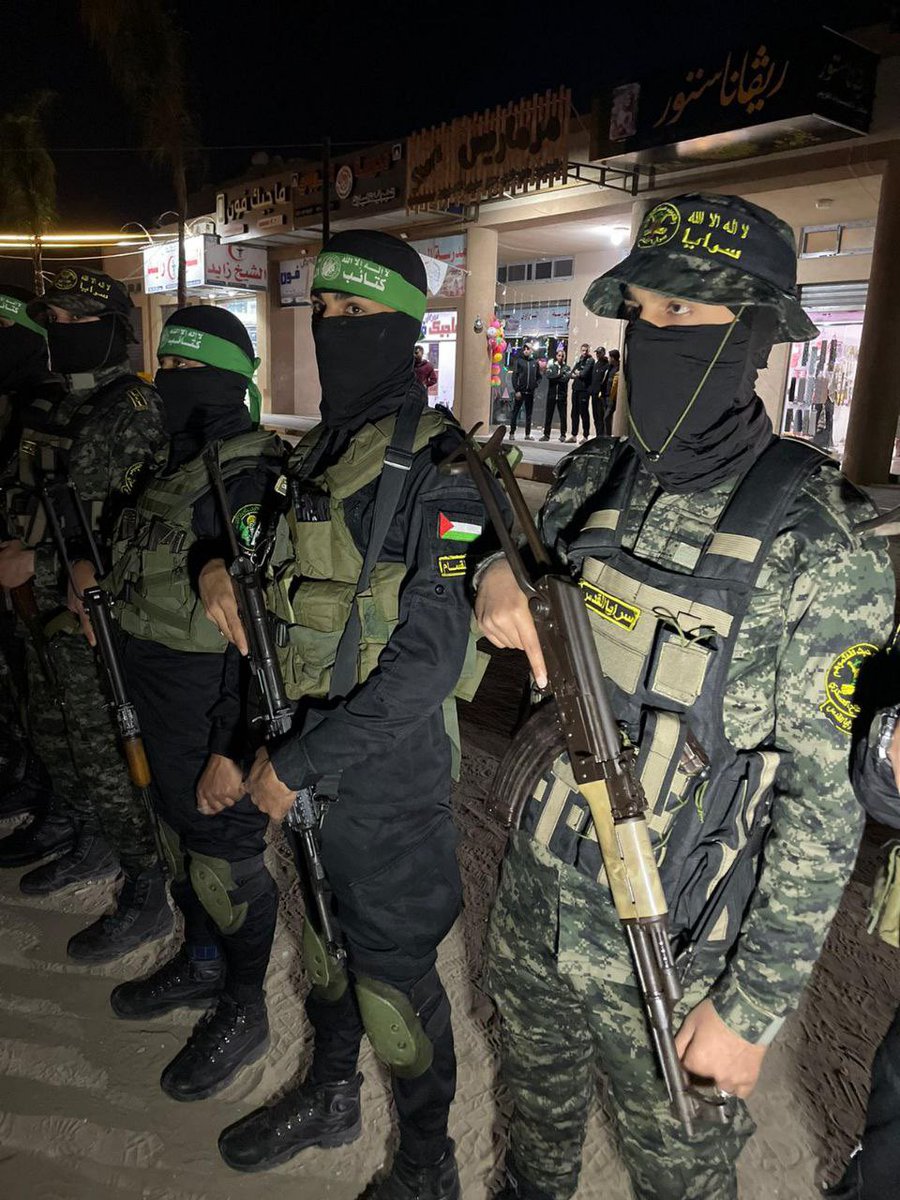 Members of Hamas Al-Qassam and PIJ Saraya Al-Quds Northern Brigades in Gaza on joint deployment this evening as focus turns to tomorrow. Factions have issued warnings against any Israeli actions at Al-Aqsa along with the continued warnings against the West Bank