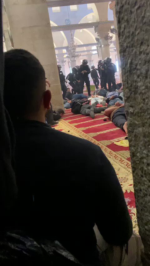 ISF stormed Al Qubali Mosque in Al Aqsa and are currently detaining/ arresting more than 50 Palestinian worshippers