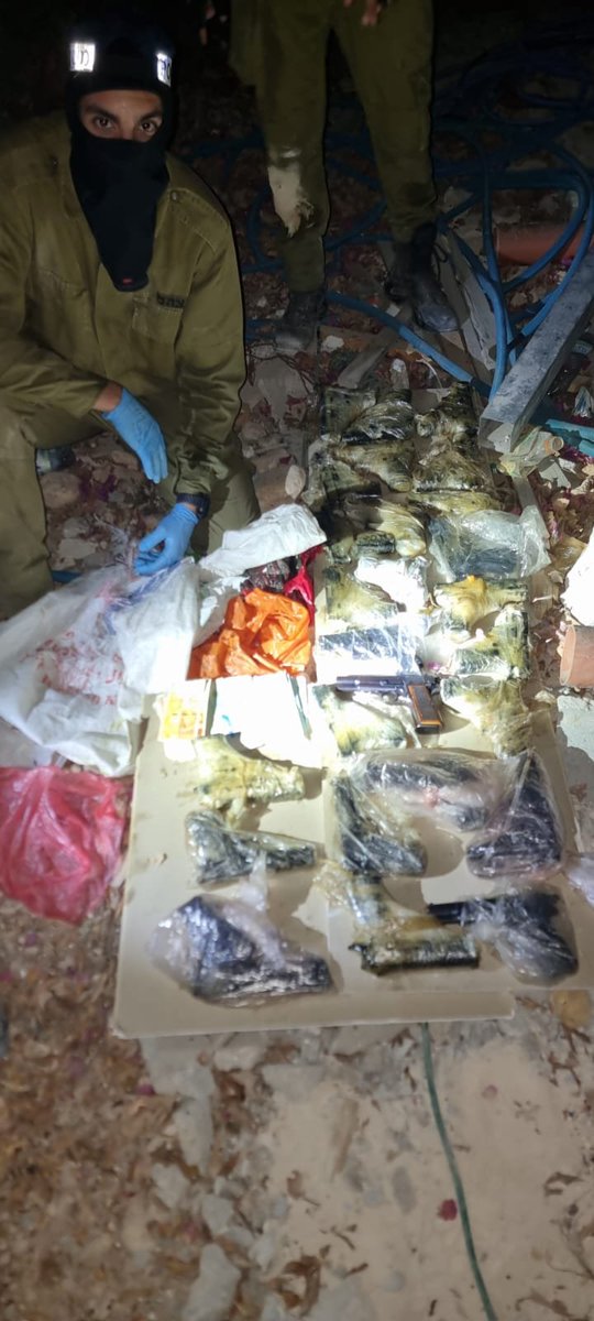 Another weapons smuggling foiled on the Jordan border. Border Police says officers seized 26 handguns from a suspect near the Palestinian town of Al-Auja