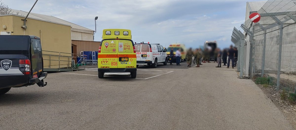 A suspect who allegedly attempted to cross the border from Syria into the Israeli Golan Heights, near the town of Hispin, was shot by Israeli army troops, according to initial reports. Israeli army says it is looking into the details