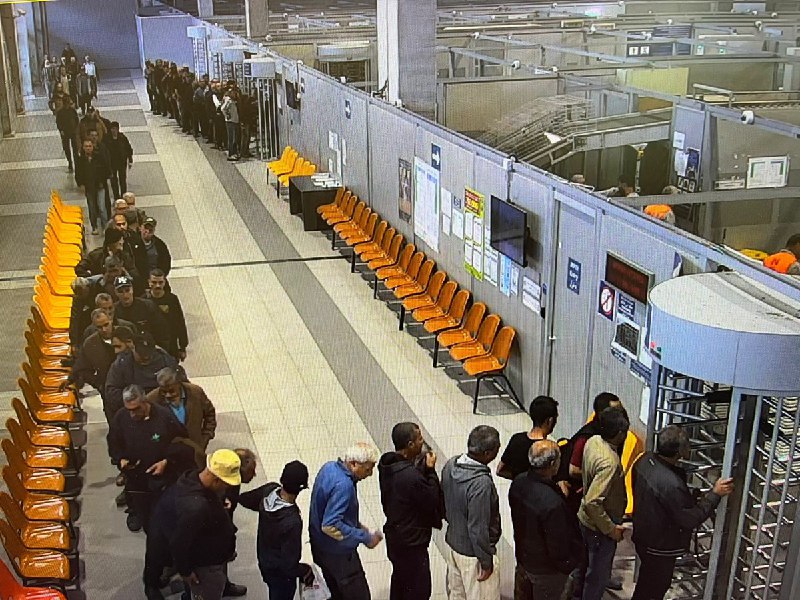 Kerem Shalom and Erez crossings with the Gaza Strip reopened this morning 