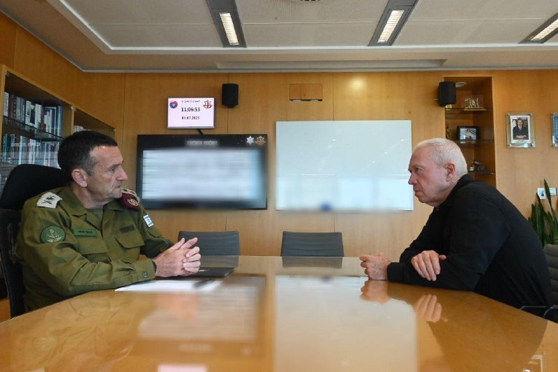 Defense Minister Gallant following an assessment with Israeli army chief Halevi and other senior officers: In the past few hours we dealt a heavy blow to the terror organizations in Jenin and managed to write down impressive operational achievements.