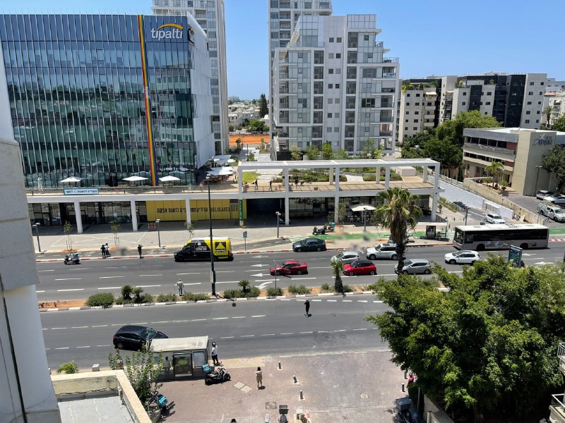 Initial reports of a car-ramming attack in Tel Aviv. MDA reports 5 wounded. The suspected assailant was shot by security forces, footage showed