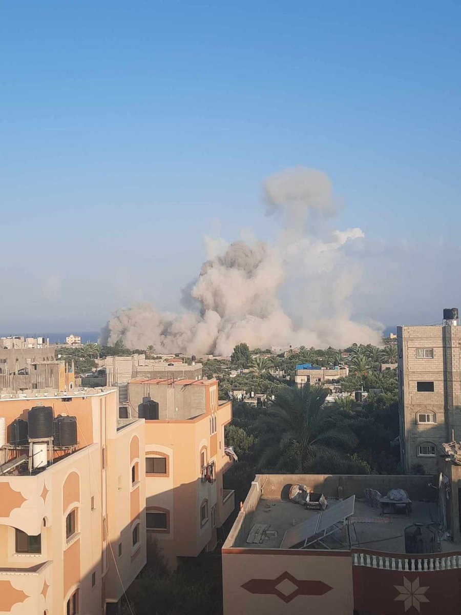 Airstrike on central Gaza