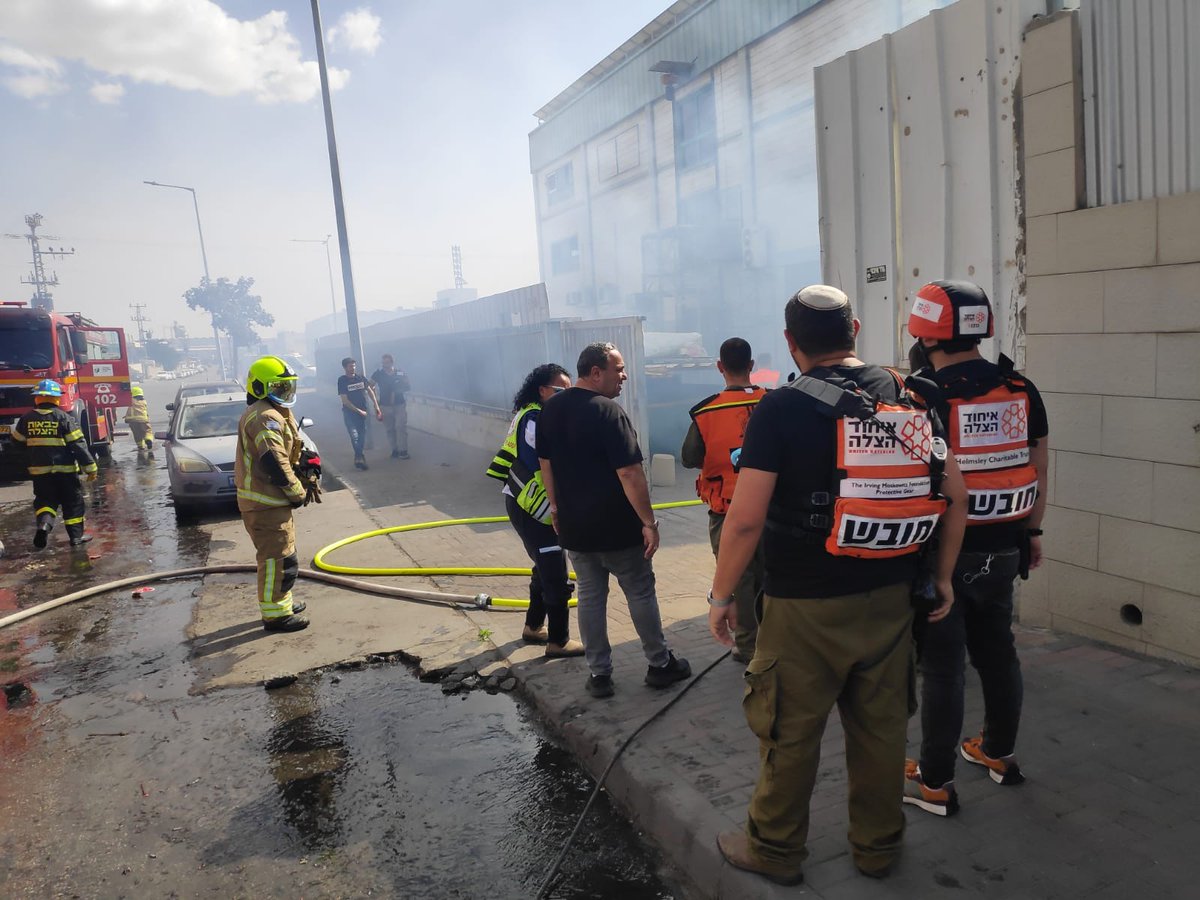 Rocket hit a factory in Ashkelon, causing a fire. Interceptions seen over Ashdod
