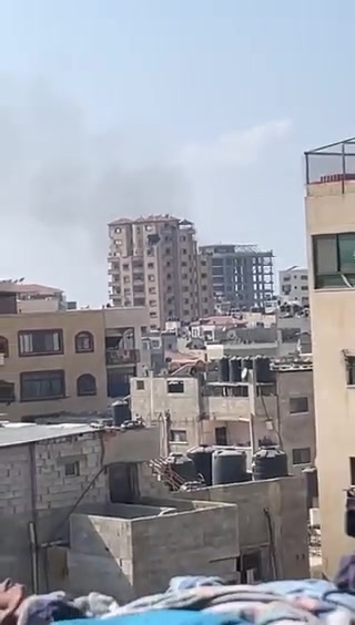 لحظة قصف مكتب وكالة الصحافة الفرنسية وعدداً من المكاتب الصحفية في مدينة غزة