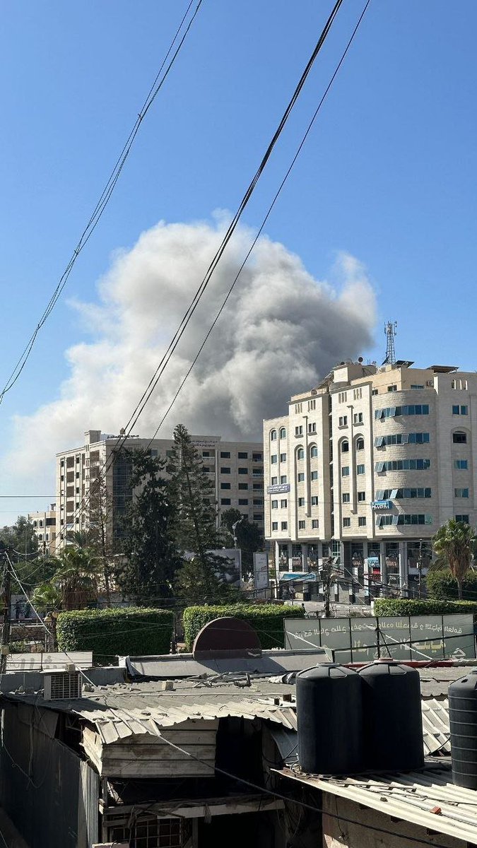 Airplanes continue bombing Gaza City