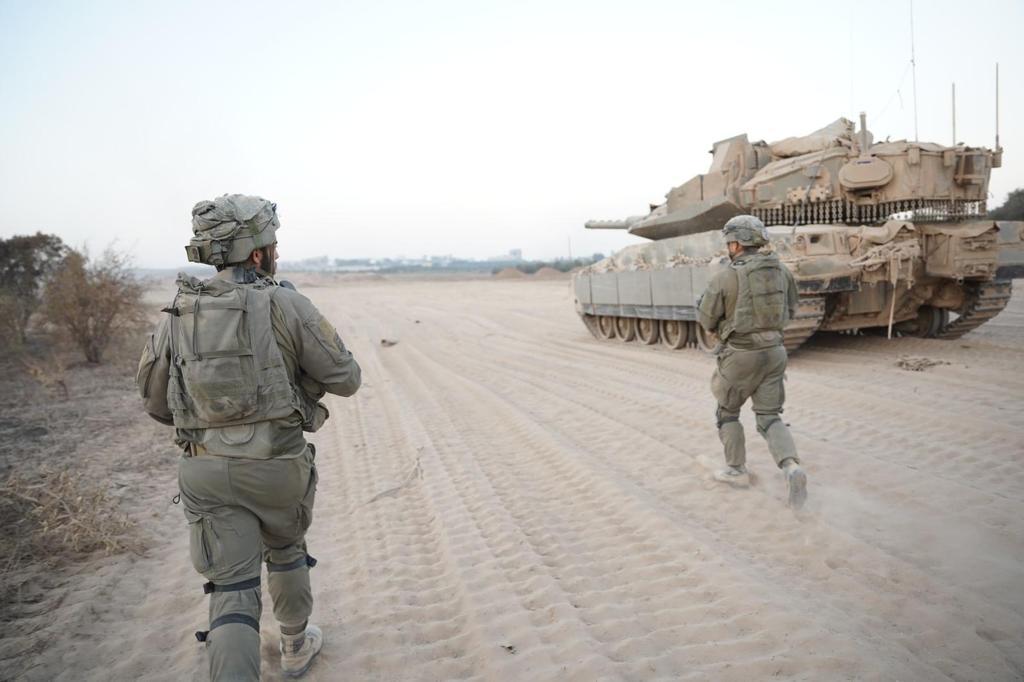 Israeli army troops operating on the ground in Gaza