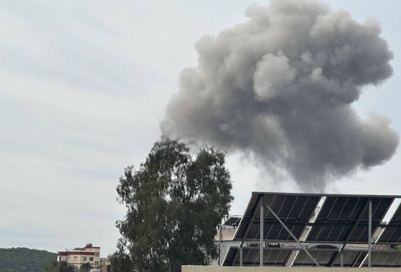 Heavy artillery shelling and air strikes in Ramya, Marawahin and Ayta Ash Shab in southern Lebanon