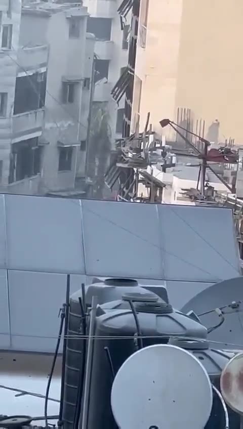 Israeli army tanks seen moving along Al Senaa Street, Gaza City