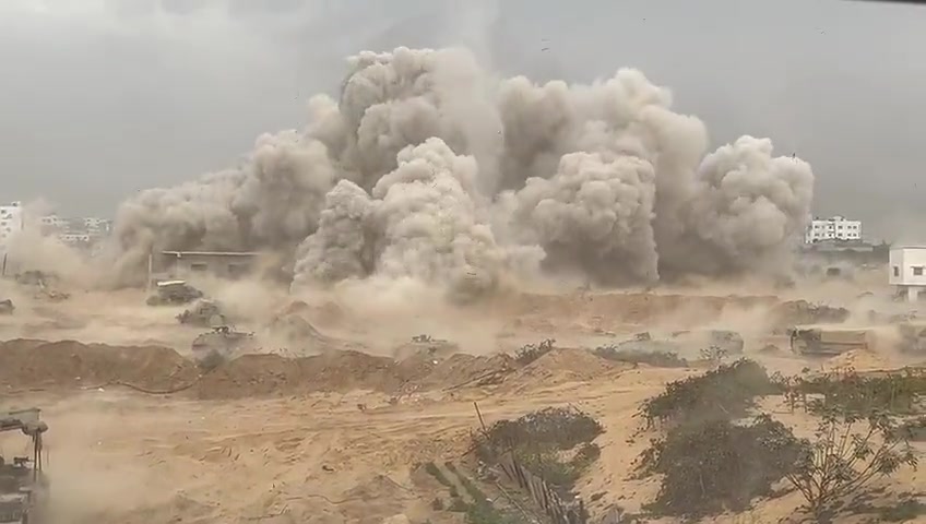 In cooperation with the Air Force: IDF forces destroyed an anti-tank post on the outskirts of the Gaza port. The operation in the field was carried out by the fighters of the 74th Battalion of the 188th Brigade, under the command of Lt. Col. Oren Schindler
