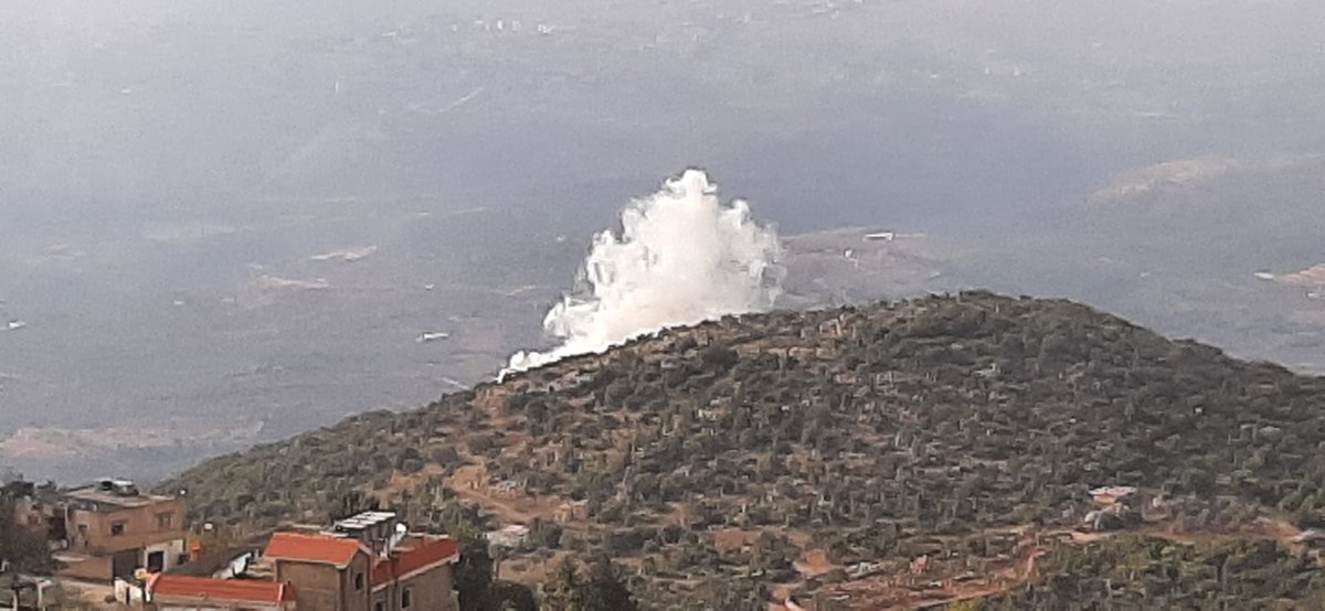 Israeli artillery shelling targets Shabat and Al-Wan Hills in the Kafr Shuba Heights