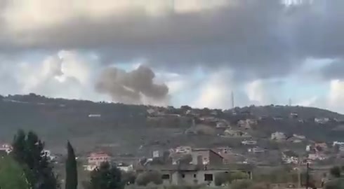مشاهد لاستهداف ميليشيا حزب الله لثكنة برانيت الإسرائيلية  بصواريخ بركان الثقيلة لبنان