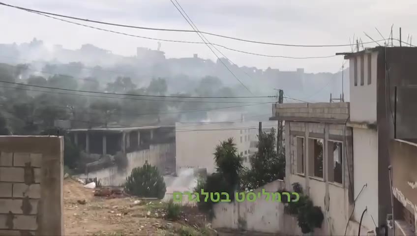 Israeli army artillery fire in Kafrkila  
