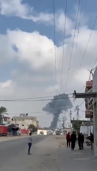 Reported video from airstrikes on north of Rafah city, Gaza