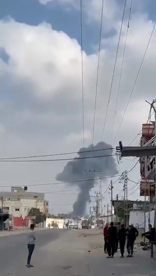 Reported video from airstrikes on north of Rafah city, Gaza
