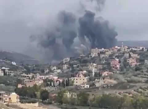 Air strikes carried out by  Israeli aircraft on the outskirts of the town of Kunine in southern Lebanon