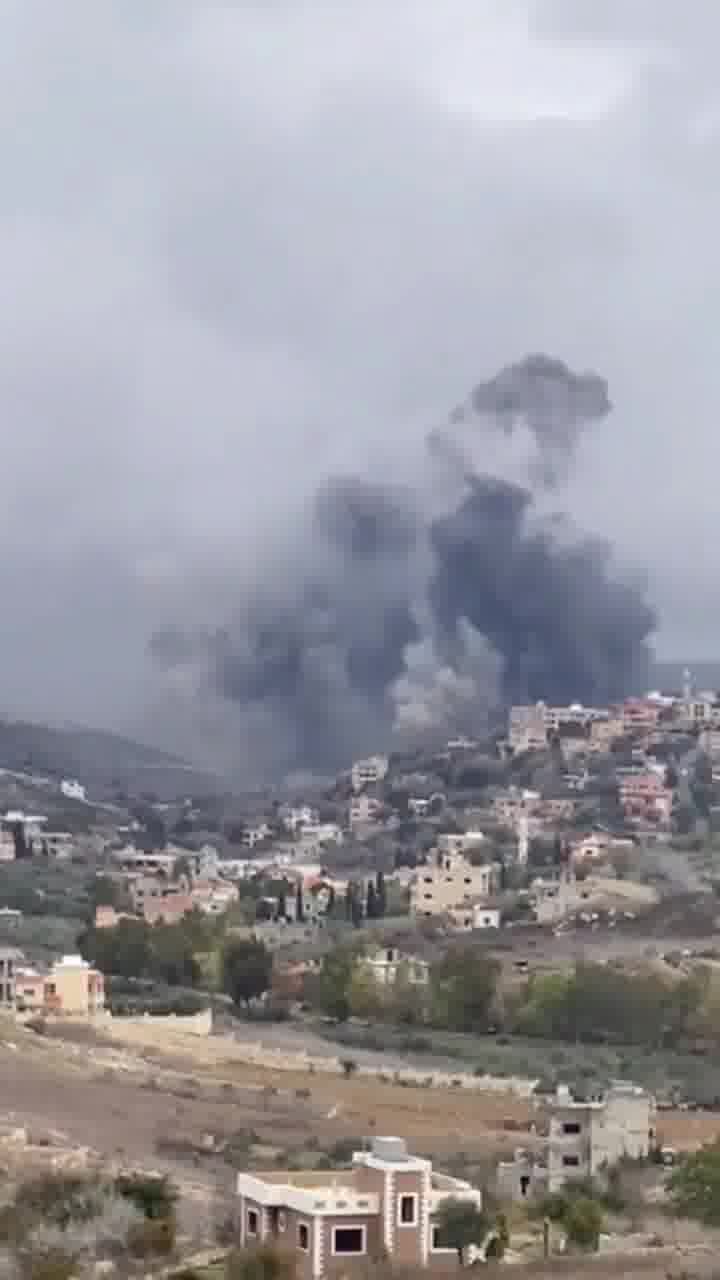 Multiple Israeli airstrikes on the village of Kounin in southern Lebanon. 