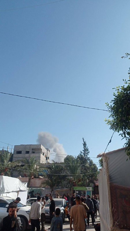 Israeli army air strike in Khan Younis