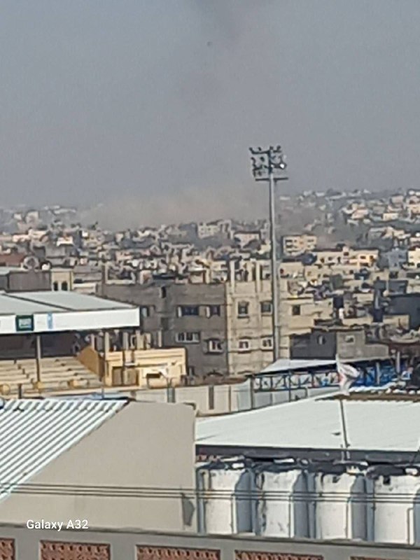 Israeli army strikes in Khan Younis  