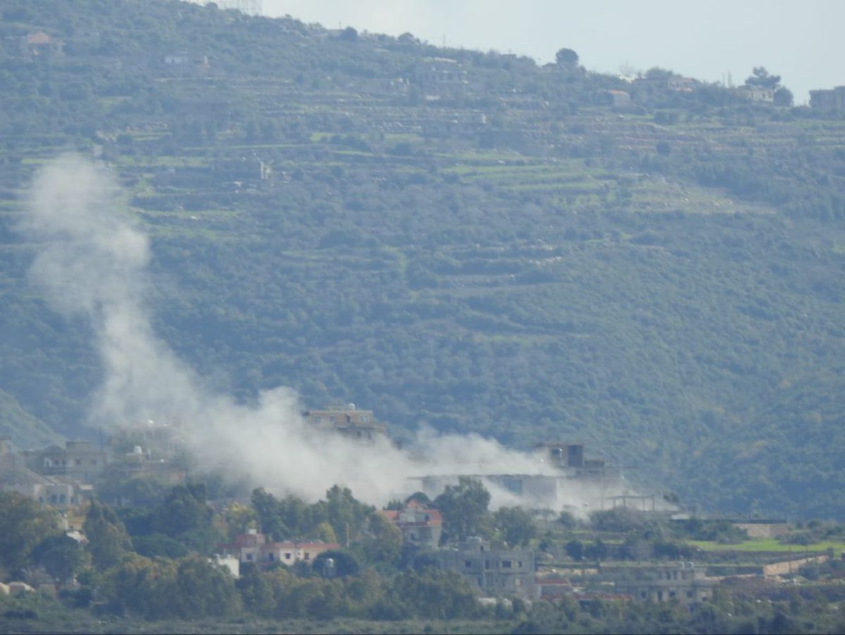 المراسل علي شعيب: مدفعية  تستهدف شيحين ويارون جنوبي لبنان