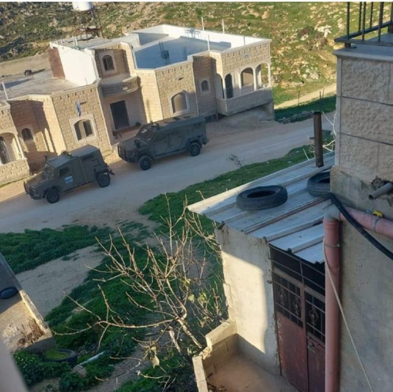Israeli security forces stormed a house in the town of Bani Naim, east of Hebron