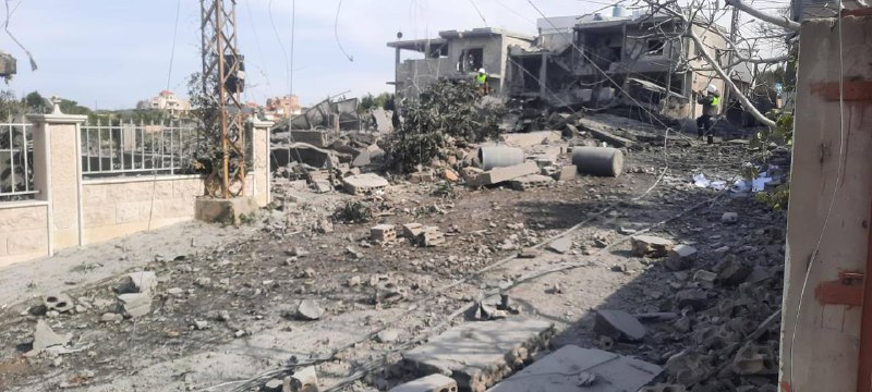 Also Israeli army air strikes in Tayr Harfa