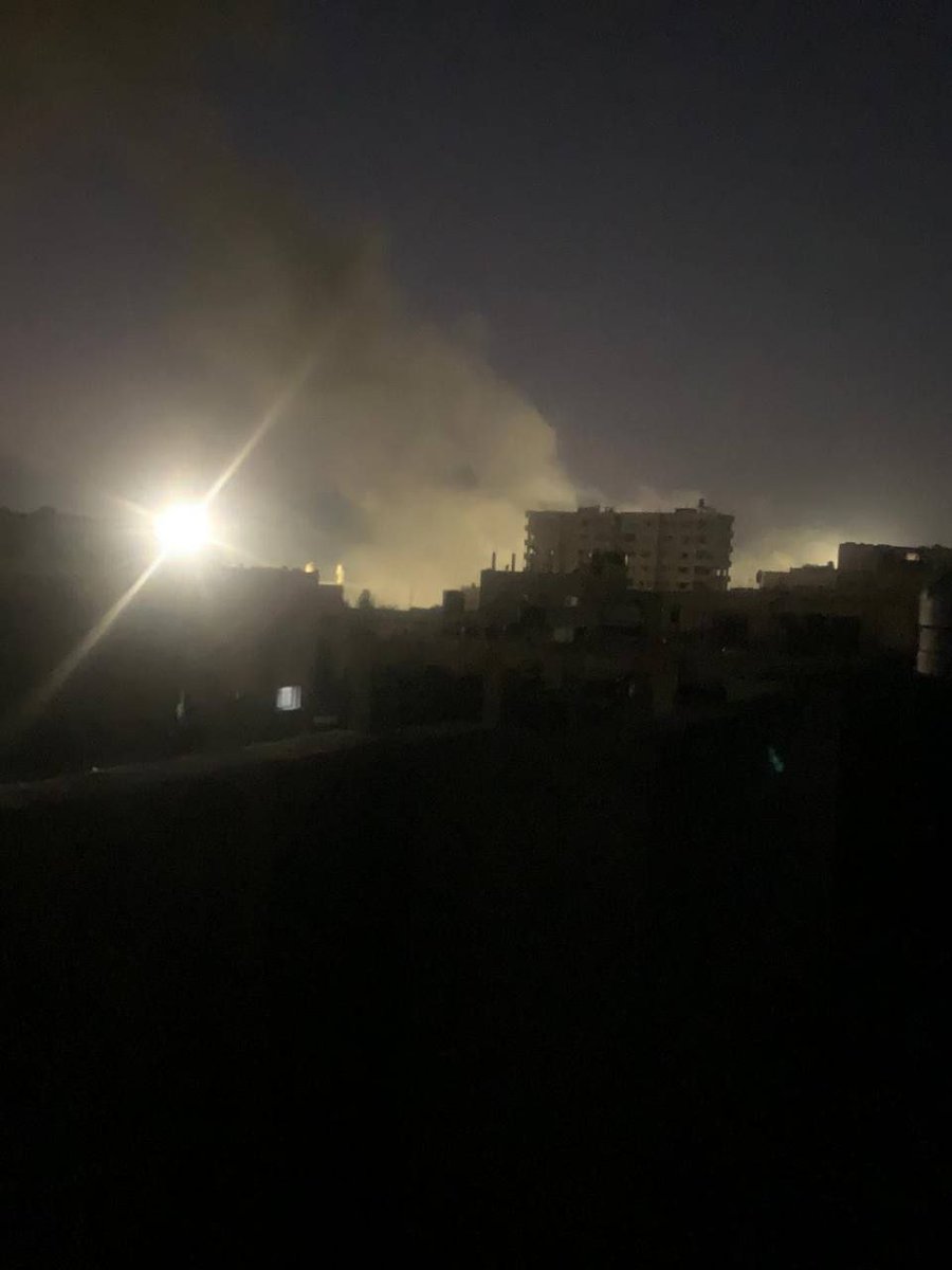 A moment of ground bombing in the Brazil neighborhood on the Palestinian-Egyptian border in the south of the Gaza Strip