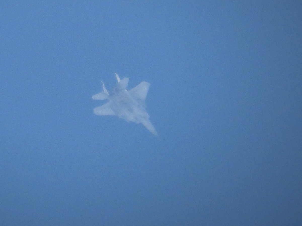 F15 warplanes flying over the south and most Lebanese regions