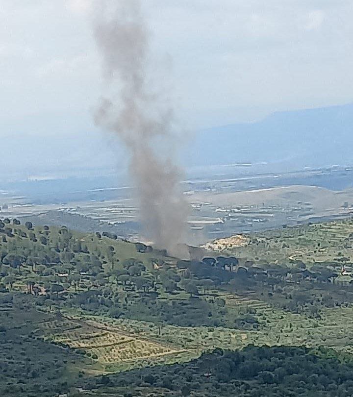 Israeli aircraft launch a raid on the outskirts of Rashaya Al-Fakhar and Kafr Hamam in southern Lebanon