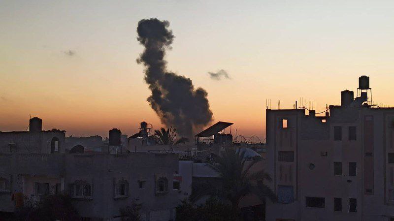 Airplanes launch a raid on the town of Al-Zawaida in the central Gaza Strip.