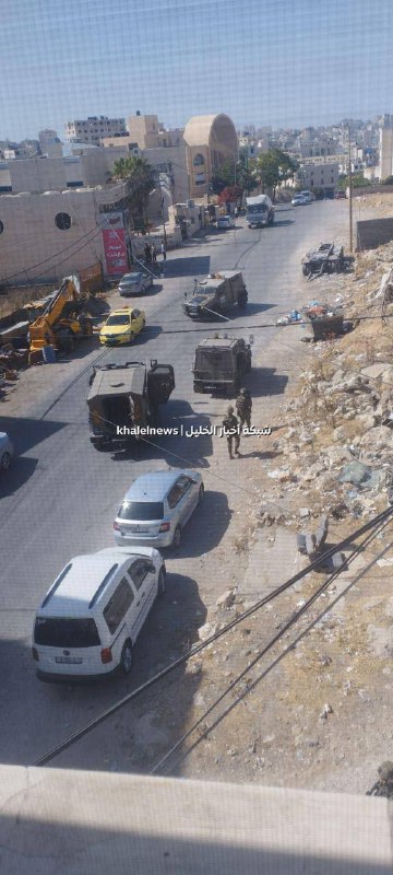 Israeli security forces storm the Jabal Abu Rumman area in Hebron.