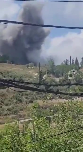Bombardování místa ve městě Maaroub v jižním Libanonu